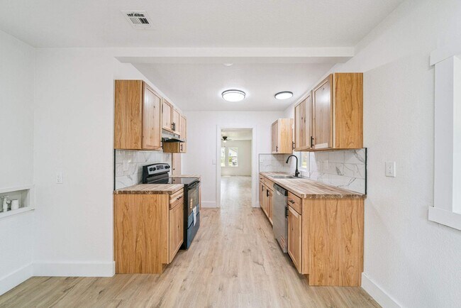 Foto del edificio - 4847 S 32nd W Ave