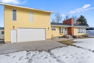 Building Photo - 1471 Country Home Ln
