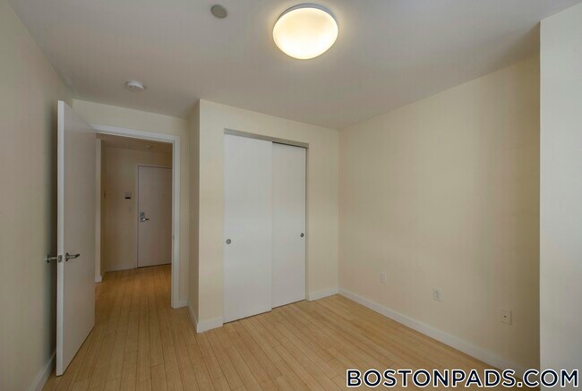 Building Photo - 40 Boylston St