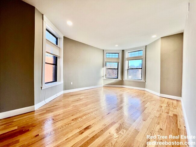 Foto del edificio - 1914 Beacon St