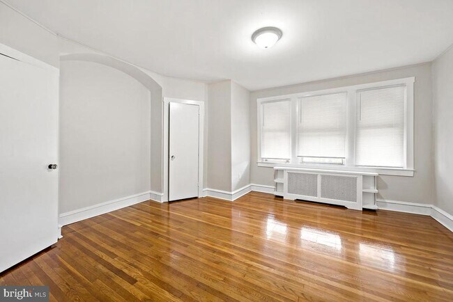 Foto del edificio - 5809 N 15th St