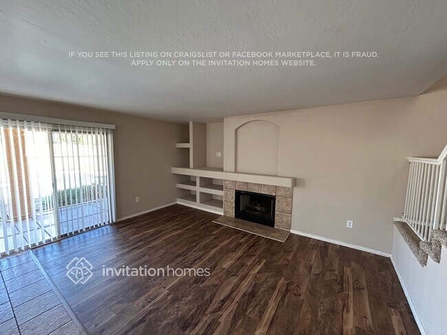 Building Photo - 7005 S 39th Dr