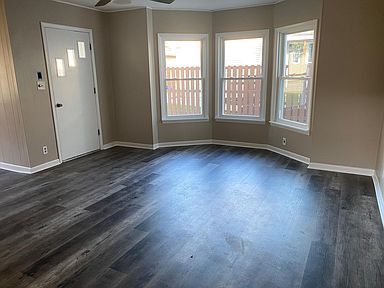 Building Photo - Single Family Home at 244 9th St , La Salle