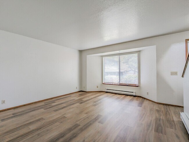 Foto del edificio - 7412 Lower Ridge Rd