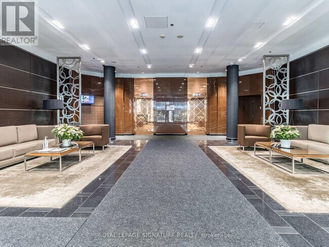 Photo du bâtiment - 55 Bloor St E