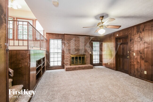 Foto del edificio - 3021 Wendwood Dr