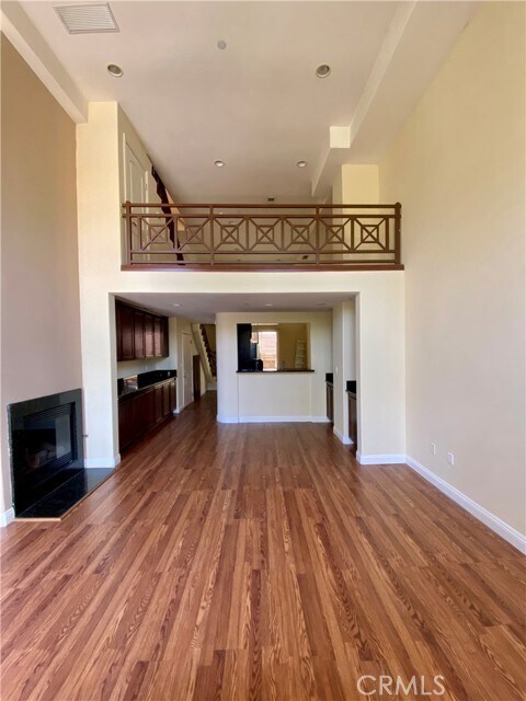 Foto del edificio - 4959 Laurel Canyon Blvd
