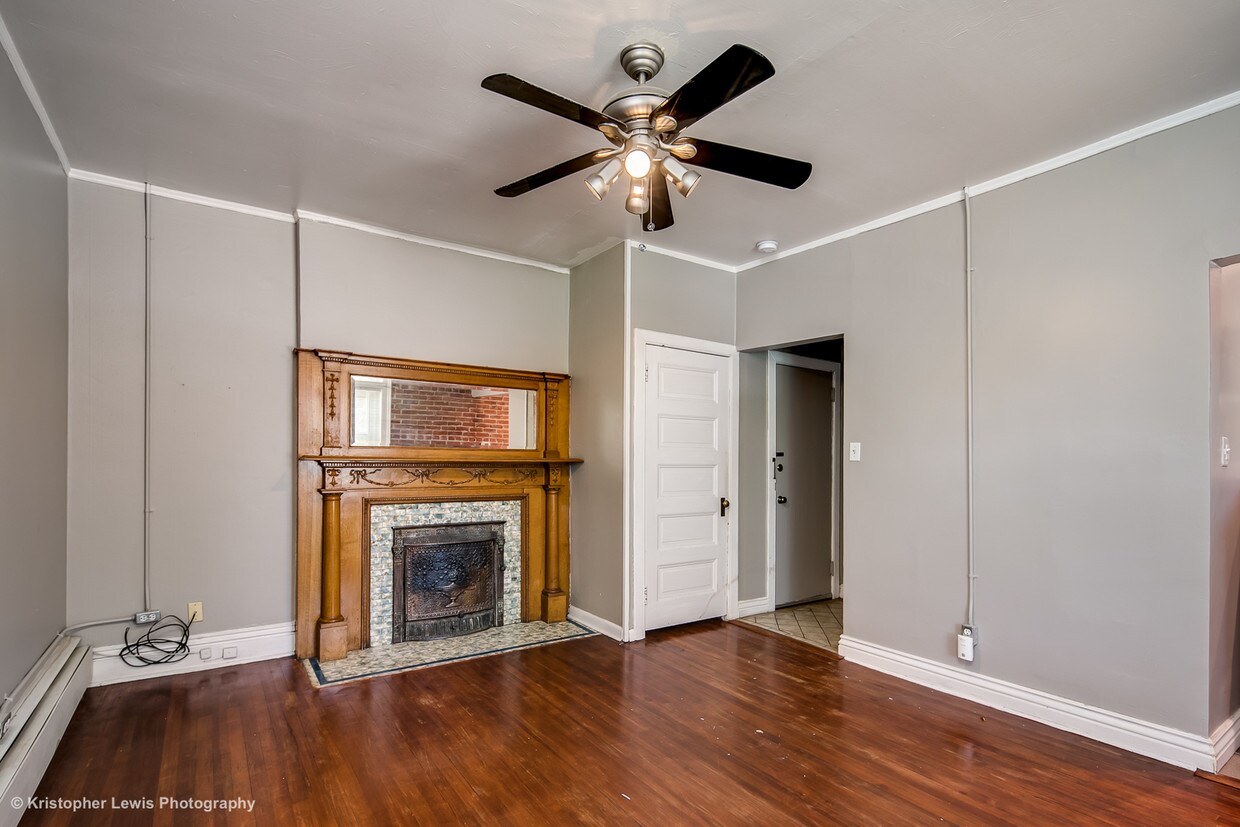 Primary Photo - 1267 N Marion St