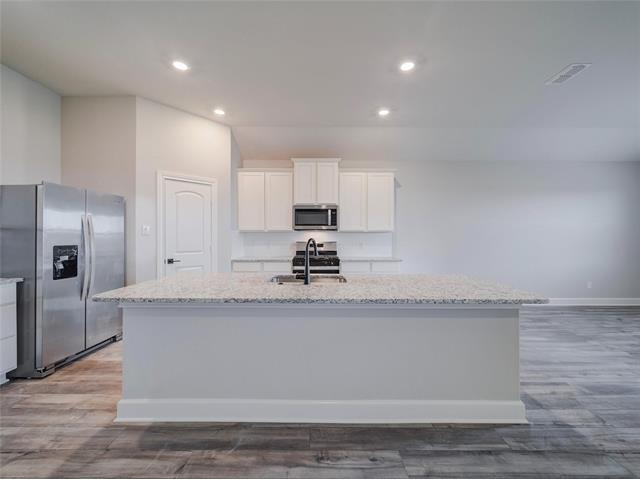 Building Photo - 612 Brookside Ln