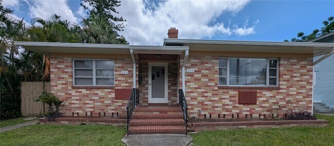 Foto del edificio - 206 12th Ave N