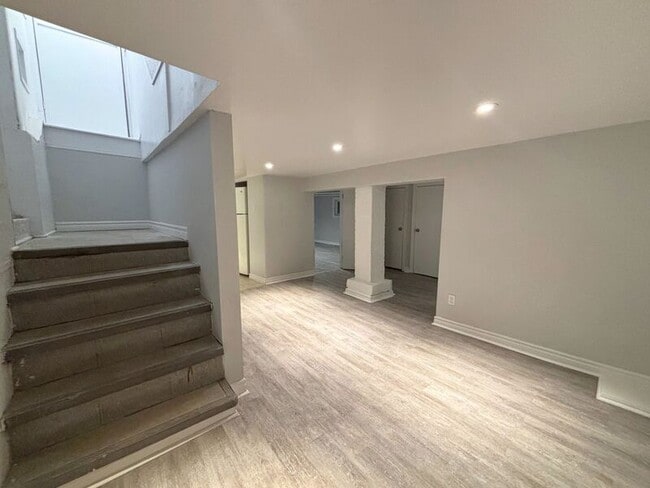 Photo du bâtiment - 57 Burris St