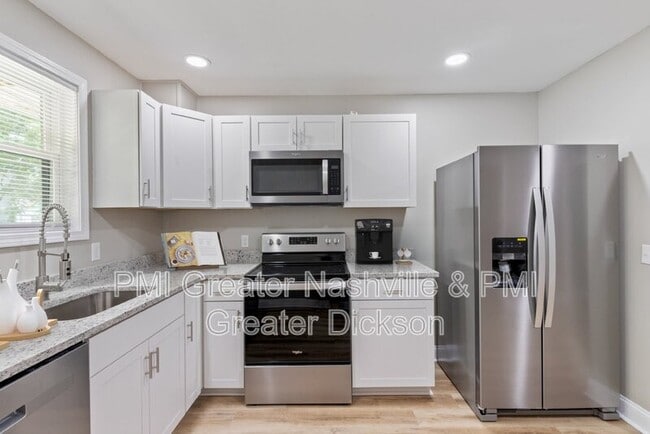 Building Photo - 201 Sylvis St