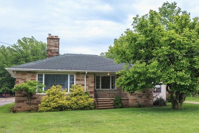 Building Photo - 569 Bishop Rd
