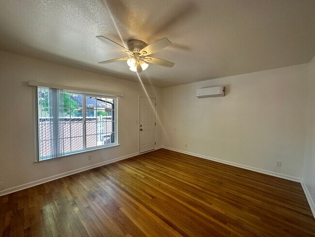 Building Photo - 418 - 422 E Morris Avenue, Modesto