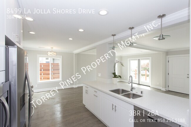 Building Photo - 8499 La Jolla Shores Dr