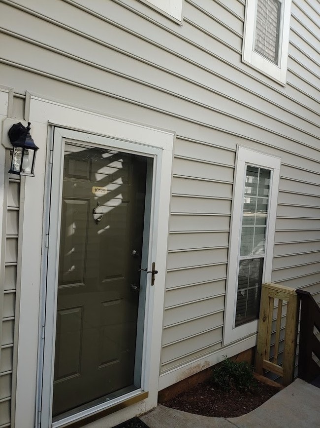 Building Photo - 10129 Oakton Terrace Rd