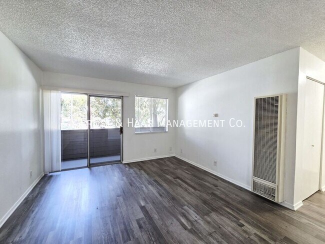Foto del edificio - 6673 Hammond Ave C