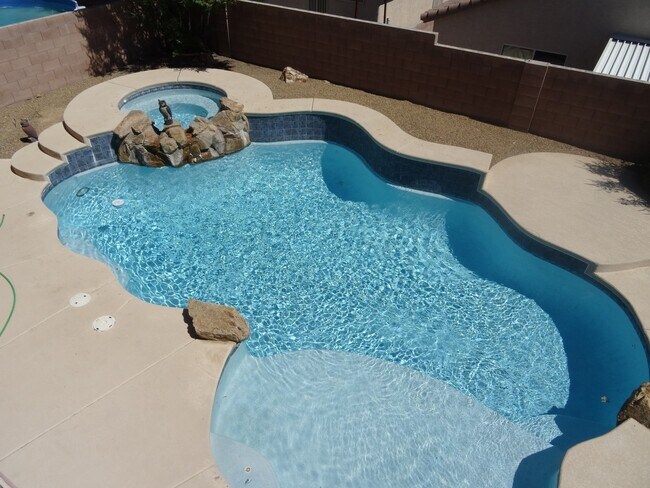 Building Photo - GREAT 2 STORY HOME W/ POOL & SPA