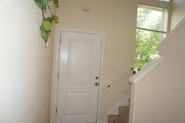 Foto del edificio - Beautiful Beaverton Townhouse
