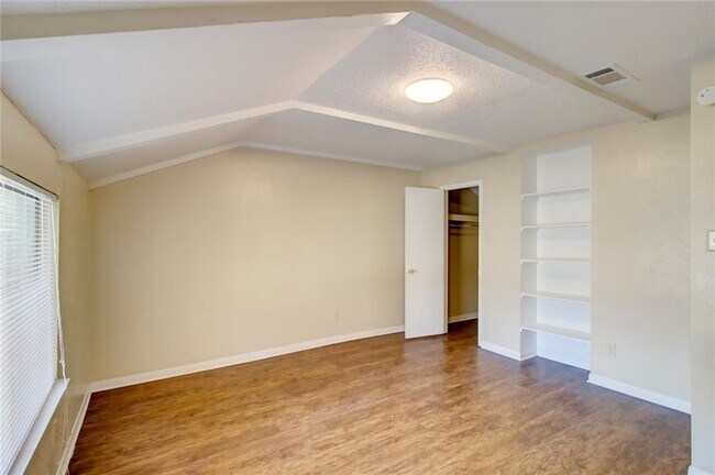 Foto del edificio - 3800 Allegro Lugar St