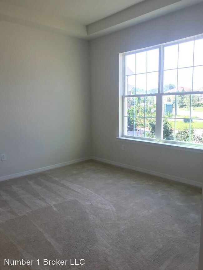 Building Photo - 5 br, 3.5 bath House - 6776 Trellis Vine Loop