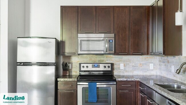 Foto del edificio - 10800 Lakeline Blvd