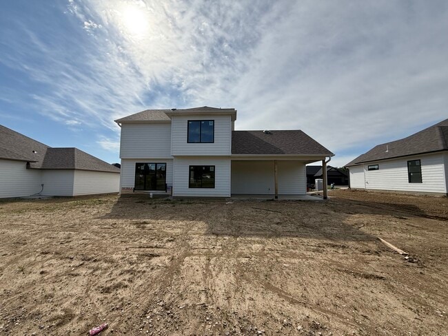 Building Photo - 5659 Ralph Dobbs Way