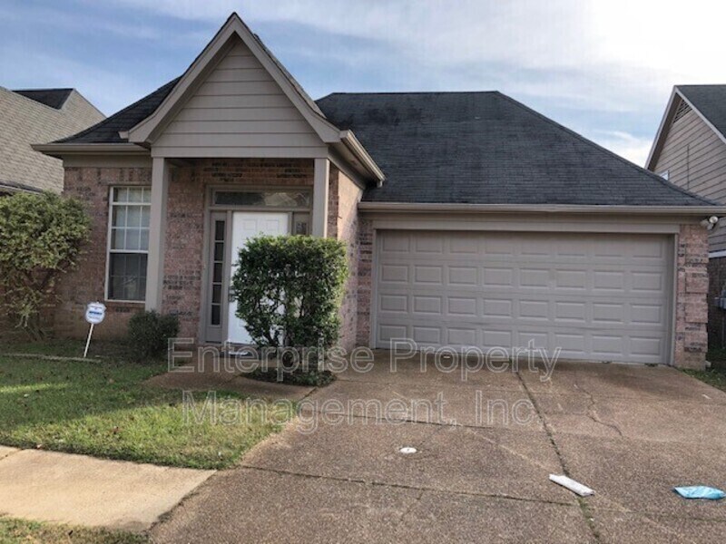 Foto principal - 6833 Kamali Ave