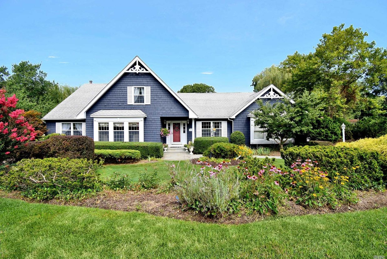 Foto principal - 10 Forsythe Meadow Ln