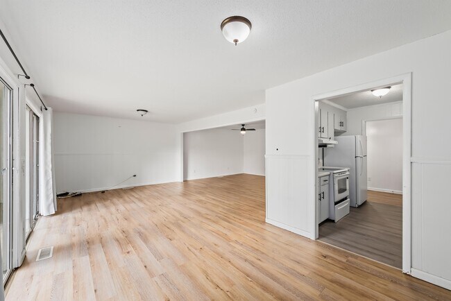 Foto del edificio - 302 Antler Dr