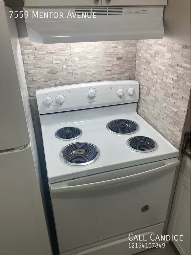 Primary Photo - Newly Renovated 1 Bedroom Apartments!