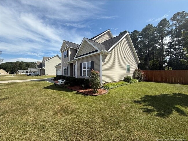 Building Photo - 804 Raspberry Rd