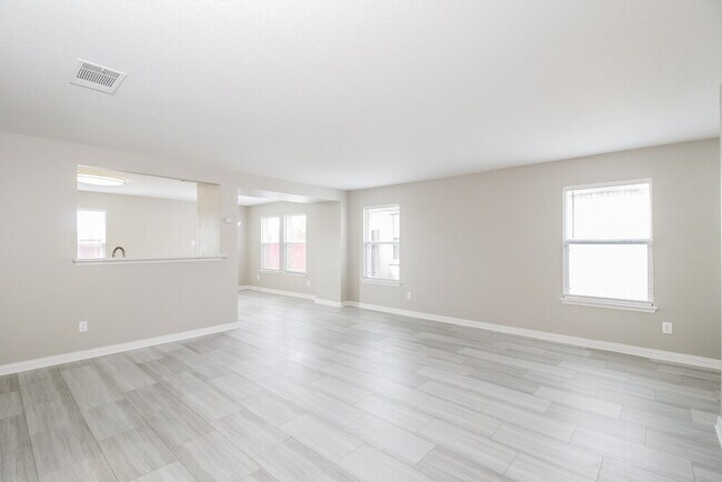 Foto del edificio - 4036 Tiburon St