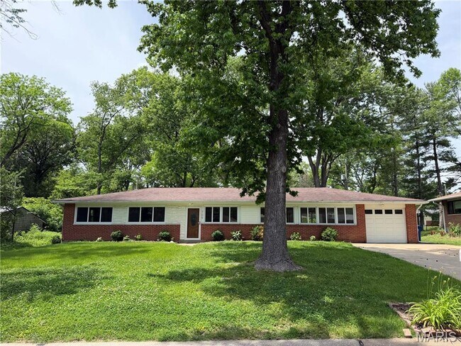Foto del edificio - 709 Elkington Ln