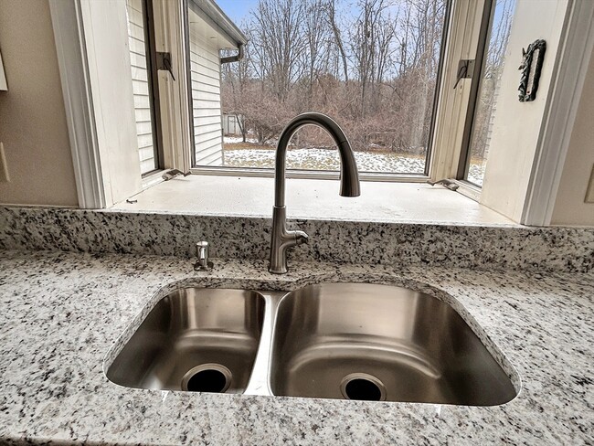 Foto del edificio - 6 Bancroft St