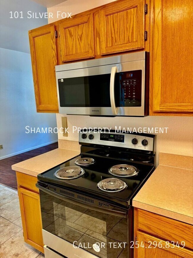 Foto del edificio - Comanche Creek home!