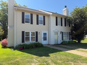 Building Photo - 2099 Commonwealth Dr