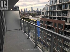 Building Photo - 15-715 Baseball Pl
