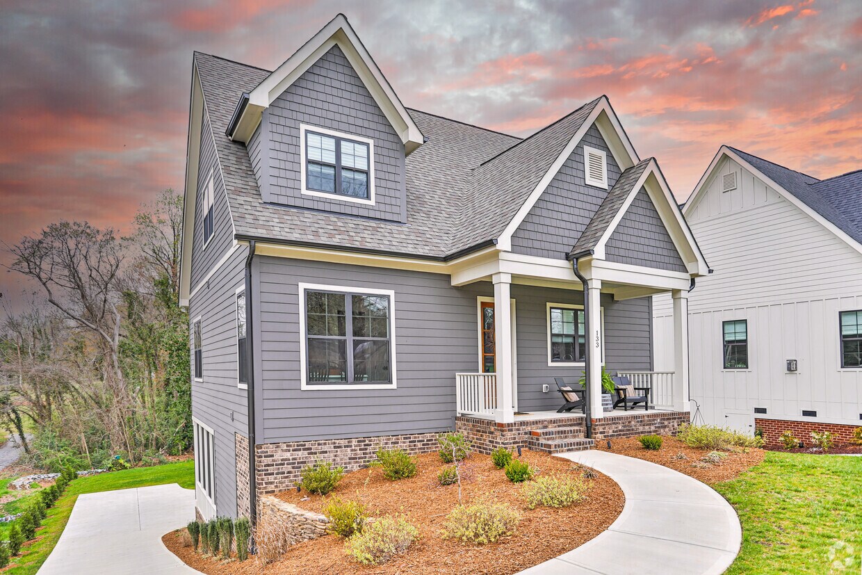 Foto principal - Greenwood Crossing