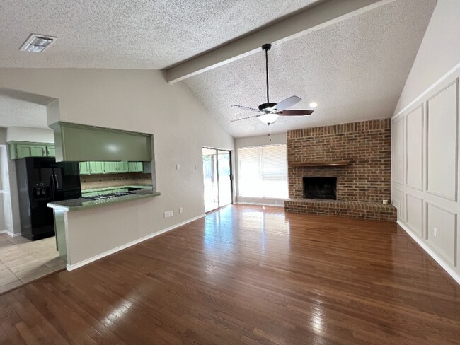 Foto del edificio - 6417 Canyon Cir