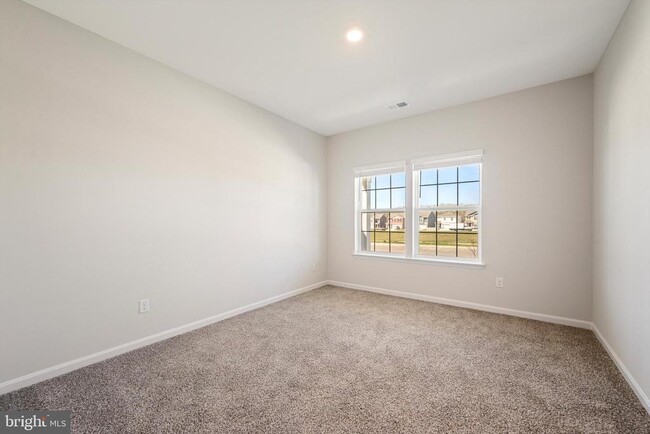 Building Photo - 110 Clerkenwell Dr