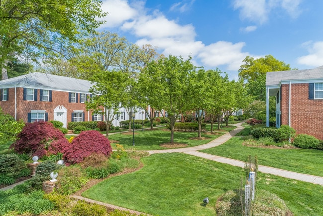 Building Photo - Chanler at Montclair