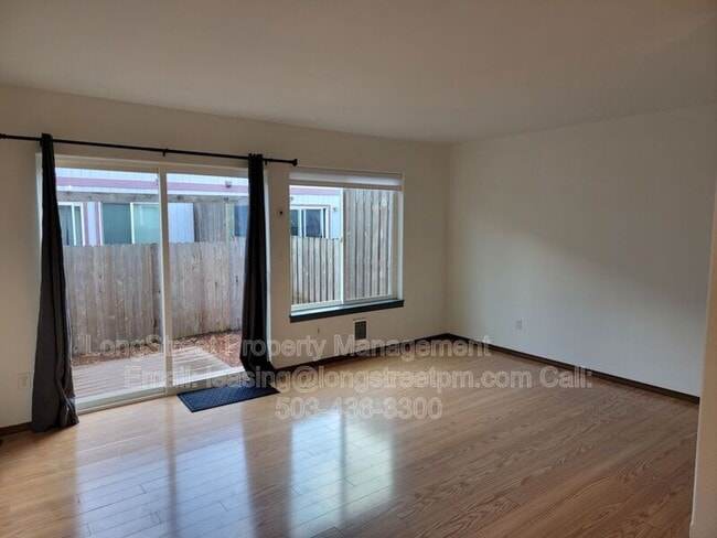 Building Photo - 3121 NE Flintlock Pl