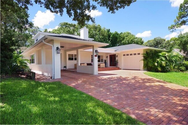 Building Photo - 220 Hampden Pl