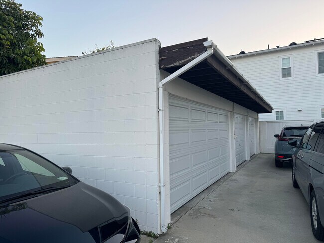Foto del edificio - 2422 Huntington Ln