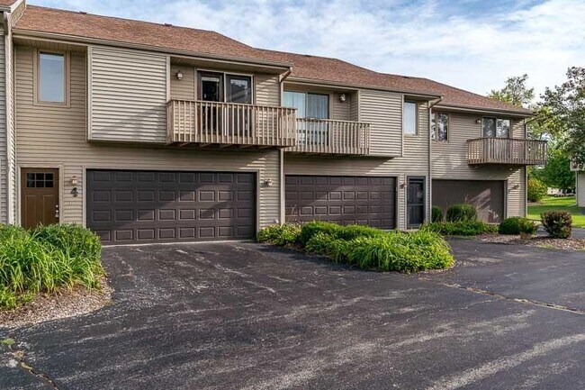 Building Photo - 663 Amphitheater Dr