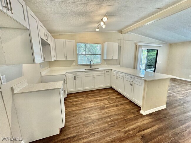 Foto del edificio - 1252 Henderson Creek Dr