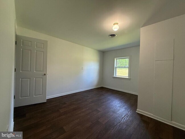 Foto del edificio - 2315 Oak Park Rd