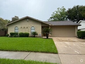 Building Photo - 3011 Meadowview Dr