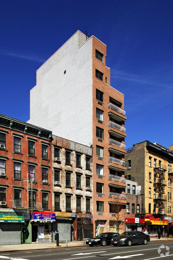 Building Photo - 2167 Second Ave